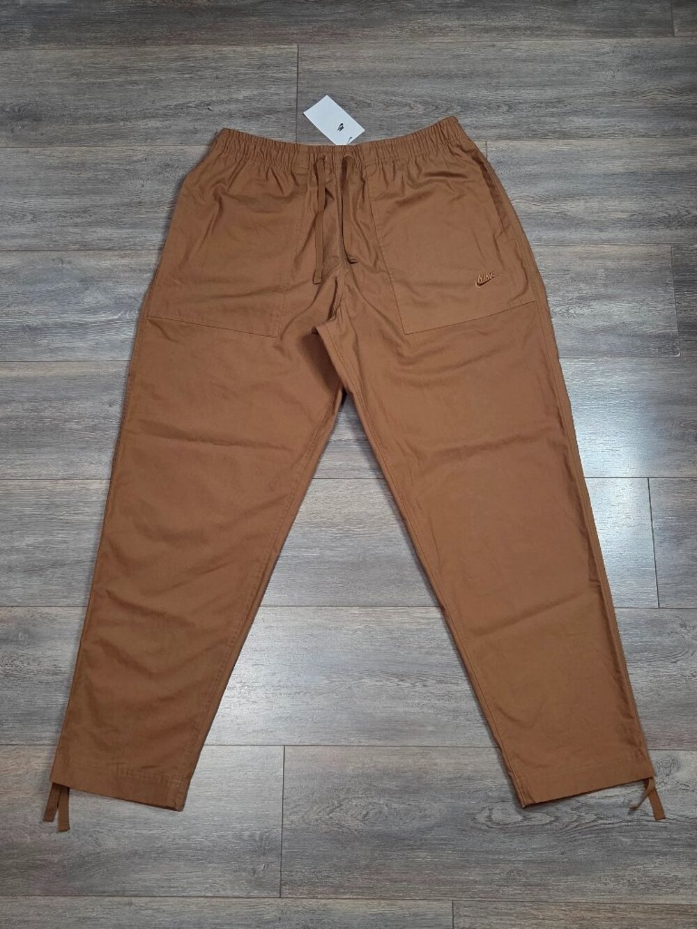 Nike Club Barcelona Pants British Tan Lightweight Men's Medium *NWT* FN3096-281